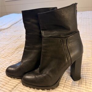Aldo Fresa 97 Black Leather Ankle Boots Size 9